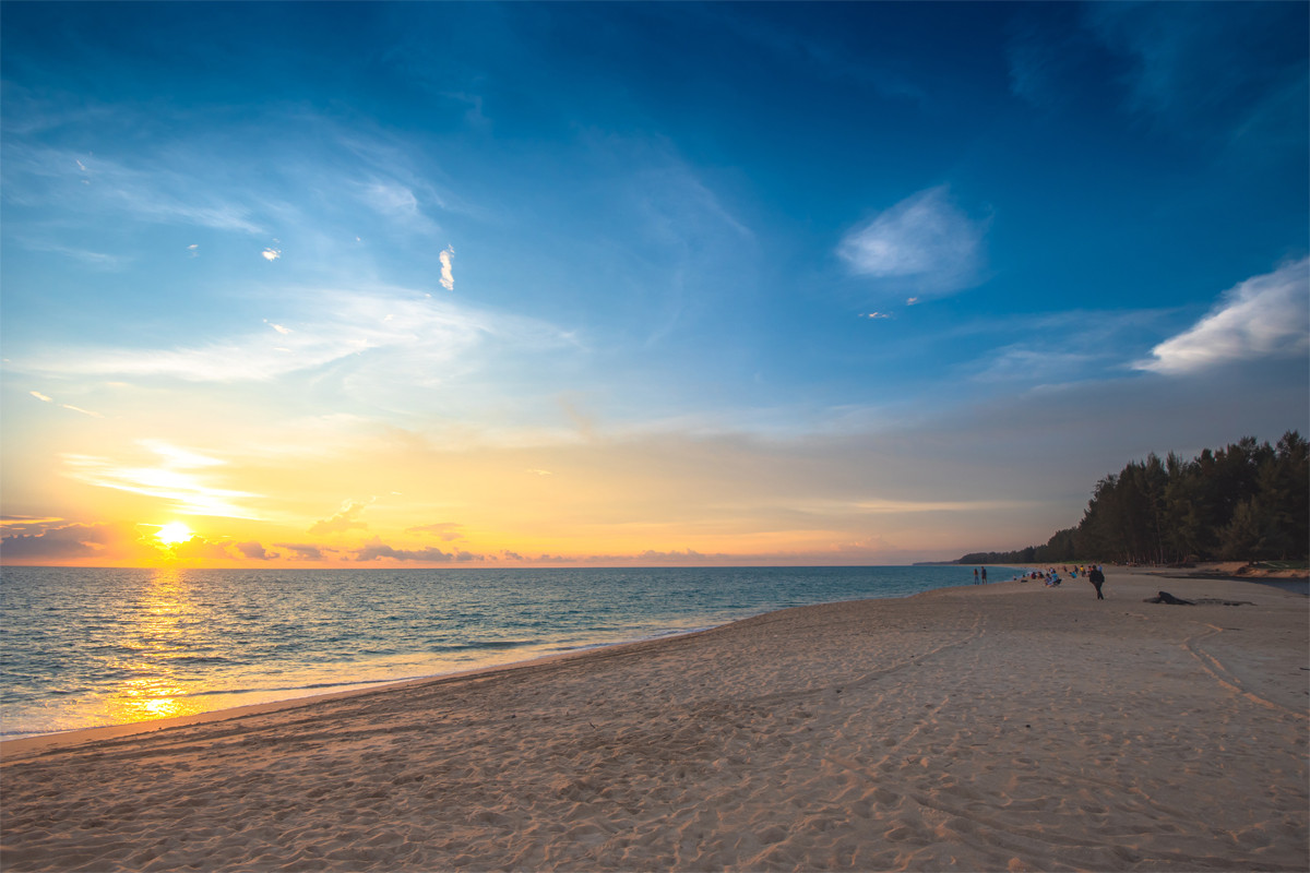 Mai Khao Beach