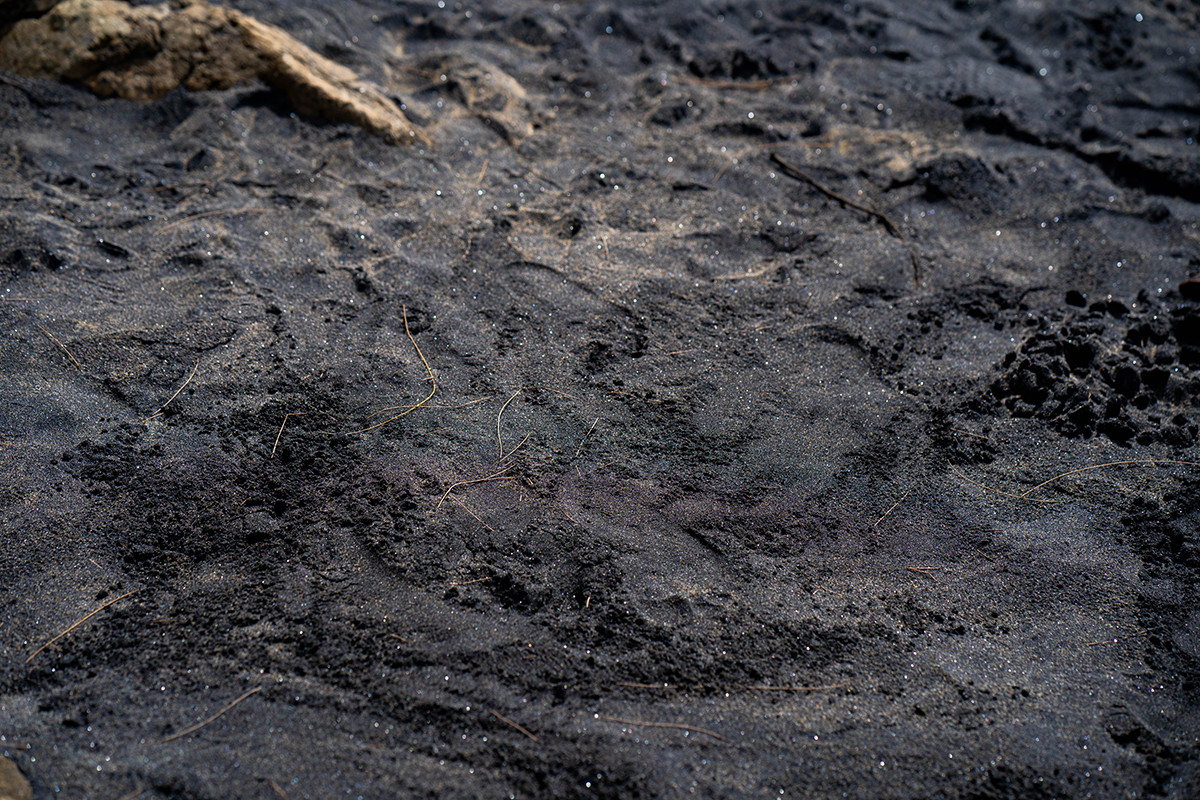 Black Sand Beach (Nang Thong Beach)