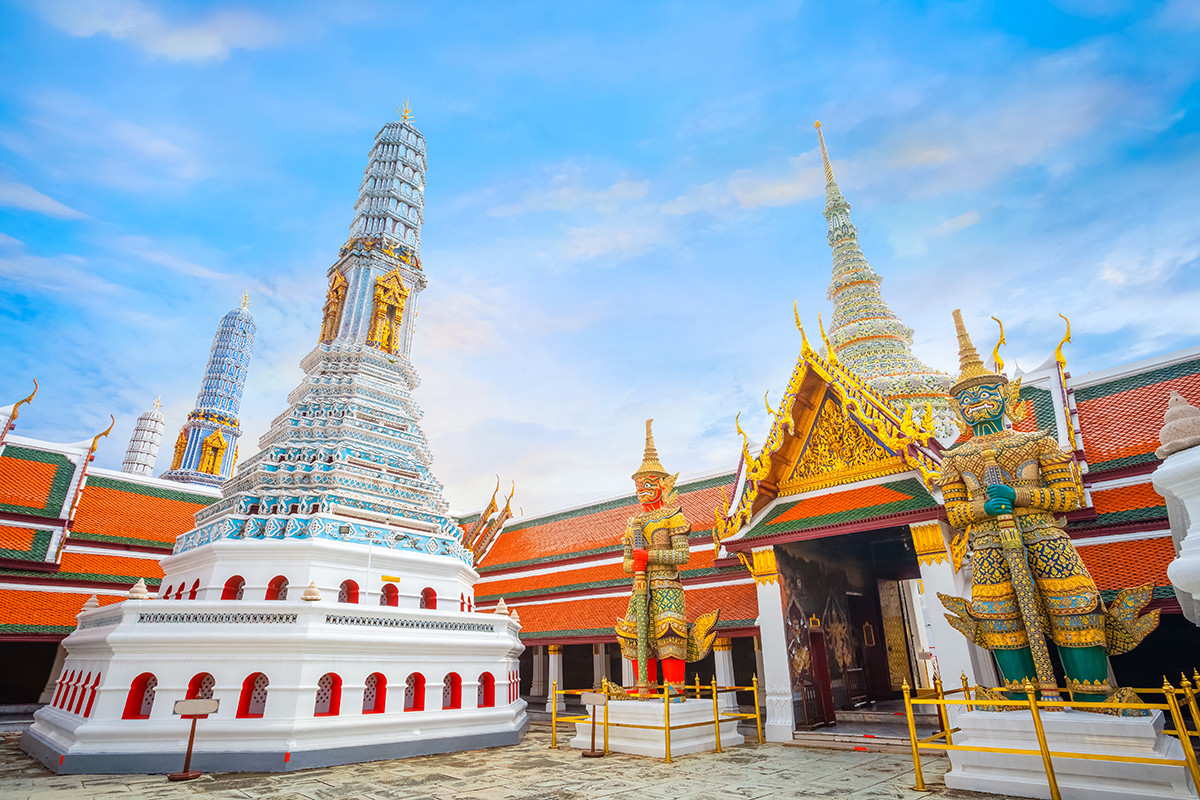 Wat Phra Si Rattana Satsadaram or Wat Phra Kaeo