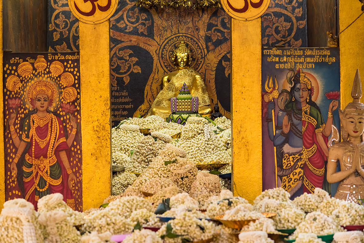 Wat Phrathat Doi Kham