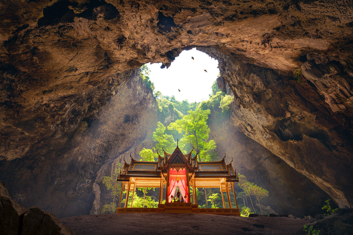 Phraya Nakhon Cave