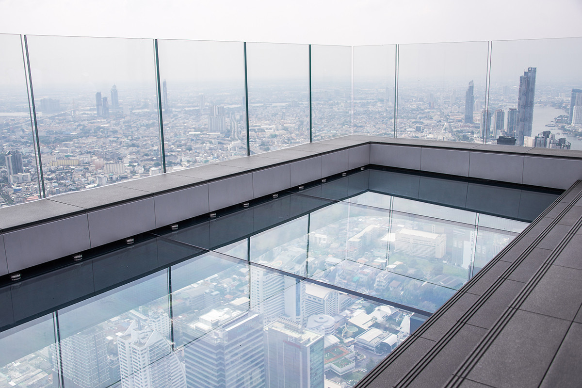 Mahanakhon Skywalk