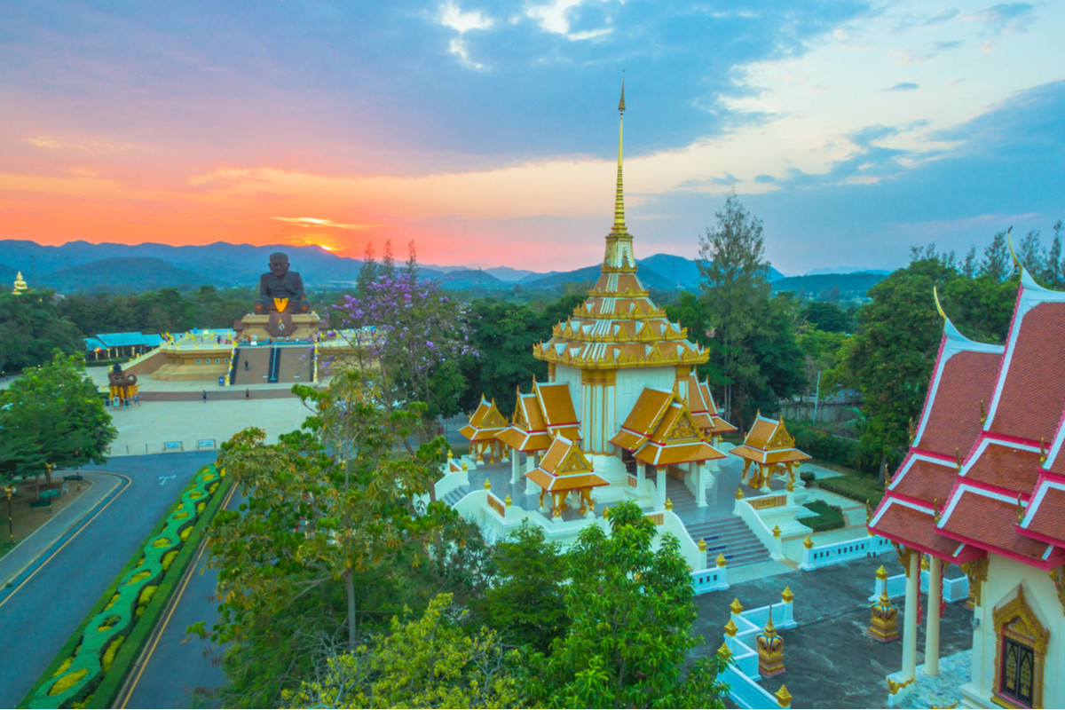 Wat Huai Mongkol